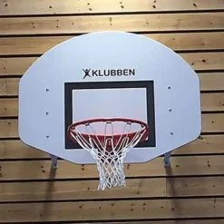 Basketballkurv med nett og plate