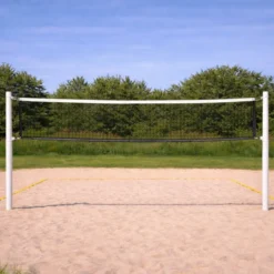 Beachvolleyballstolper med nett