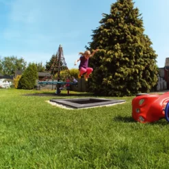 Nedfelt trampoline Playground Mini