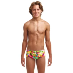 Out Trumped Badebukse jr 140 cm