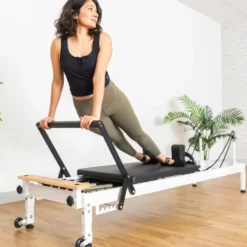 Pilates Reformer R8 Pro hvit