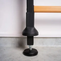 Ribbevegg BenchK 513 Svart