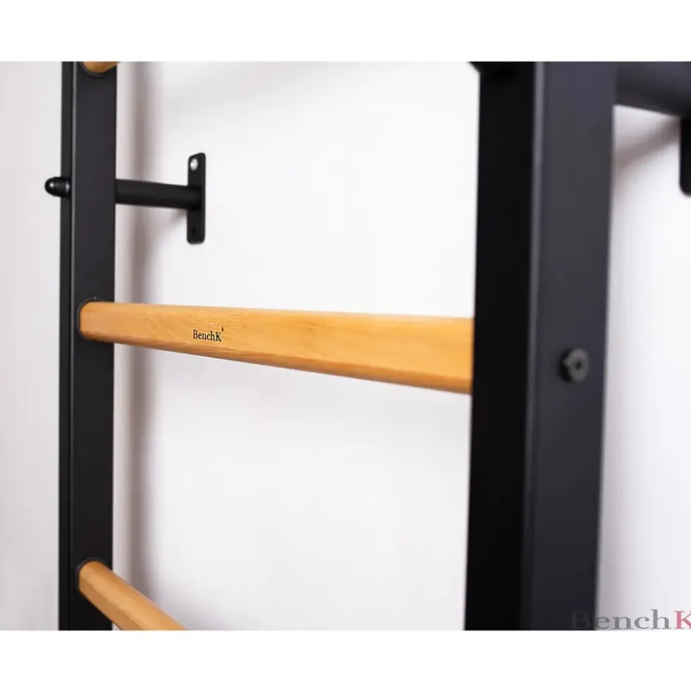 Ribbevegg BenchK 311B Svart