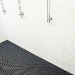 Sklisikker Våtromsmatte Heronrib